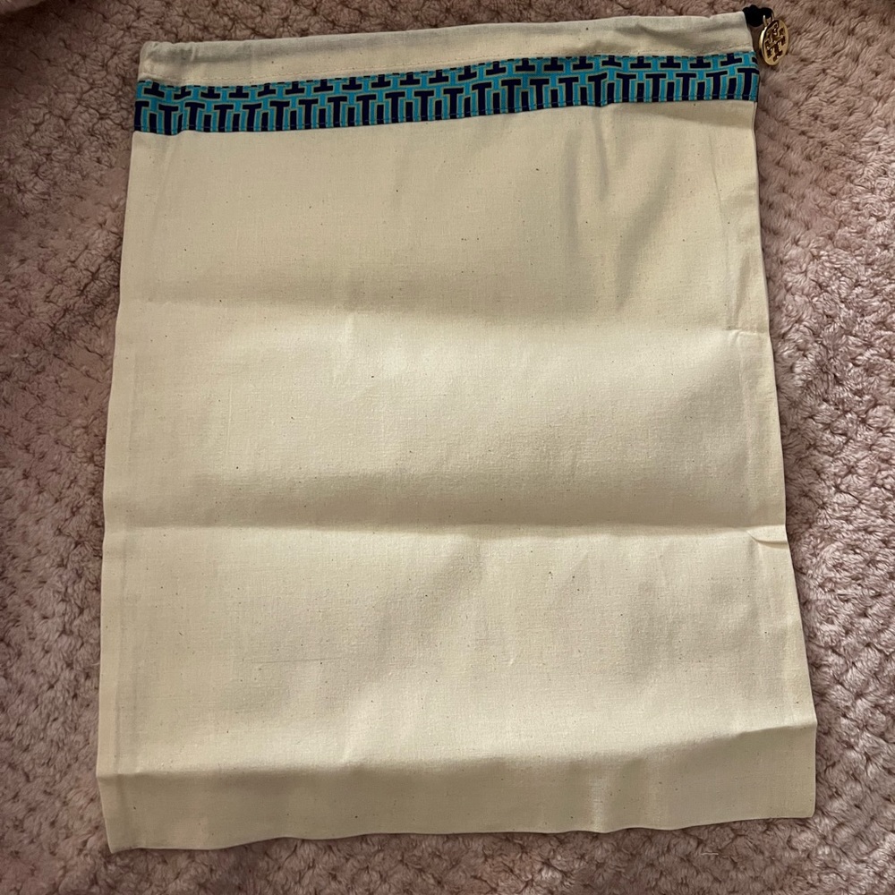 Six Tory Burch dust bags. Brand new.